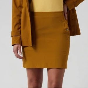 Athleta Vienna Cargo Skort Brass Yellow